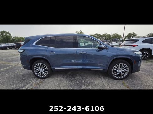 Used 2026 Buick Enclave Avenir w/ Super Cruise Package FWD image 5