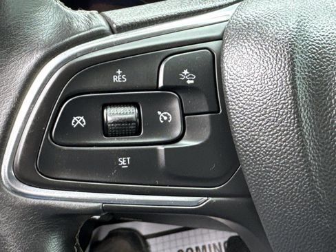 Certified 2021 Buick Encore GX Select w/ Sport Touring Package image 22