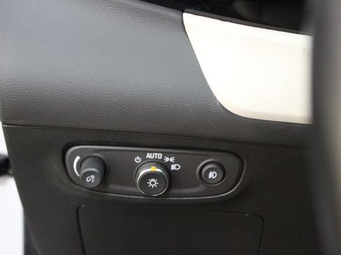 Used 2022 Buick Encore GX Select w/ Experience Buick Package AWD/4WD image 15