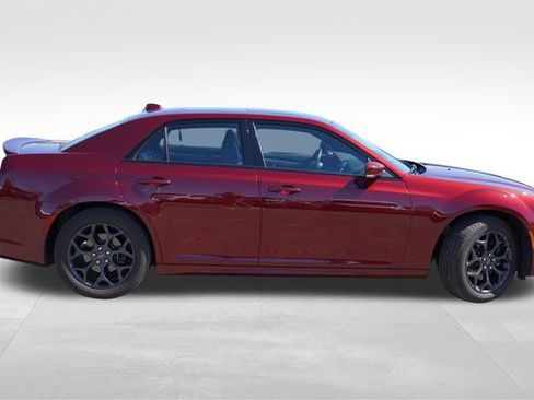 Used 2019 Chrysler 300 S w/ 300S Premium Group AWD/4WD image 2