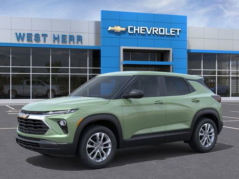 New 2026 Chevrolet TrailBlazer LS image 2