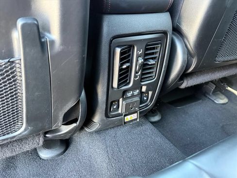 Used 2024 Dodge Durango GT AWD/4WD image 14