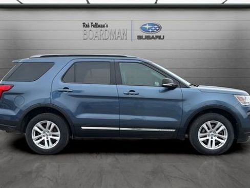 Used 2019 Ford Explorer XLT w/ Equipment Group 201A image 3