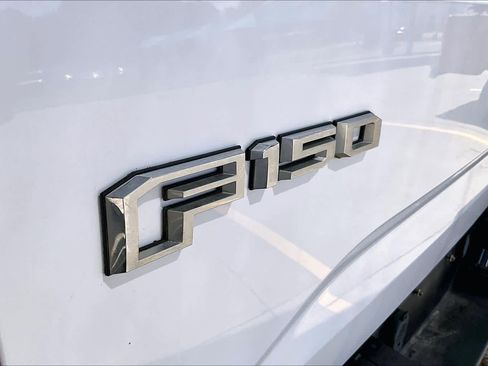 Used 2015 Ford F150 XLT w/ Equipment Group 302A Luxury RWD image 31