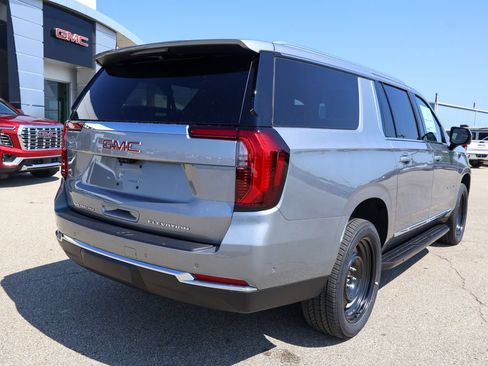 New 2026 GMC Yukon XL Elevation w/ Elevation Premium Package AWD/4WD image 3