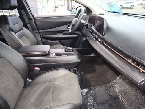 Certified 2024 Nissan Ariya FWD image 25