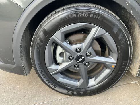 Used 2025 Kia K4 LXS FWD image 12