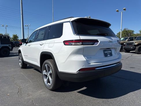 New 2025 Jeep Grand Cherokee L Limited image 41