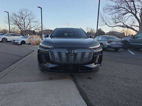 Used 2025 Audi SQ6 e-tron Prestige w/ 21" Black Optic Wheel Package image 8