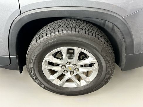 Used 2019 Chevrolet Traverse LT FWD image 11
