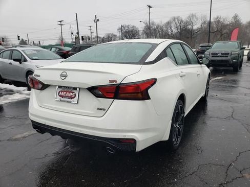 New 2025 Nissan Altima 2.5 SR image 6