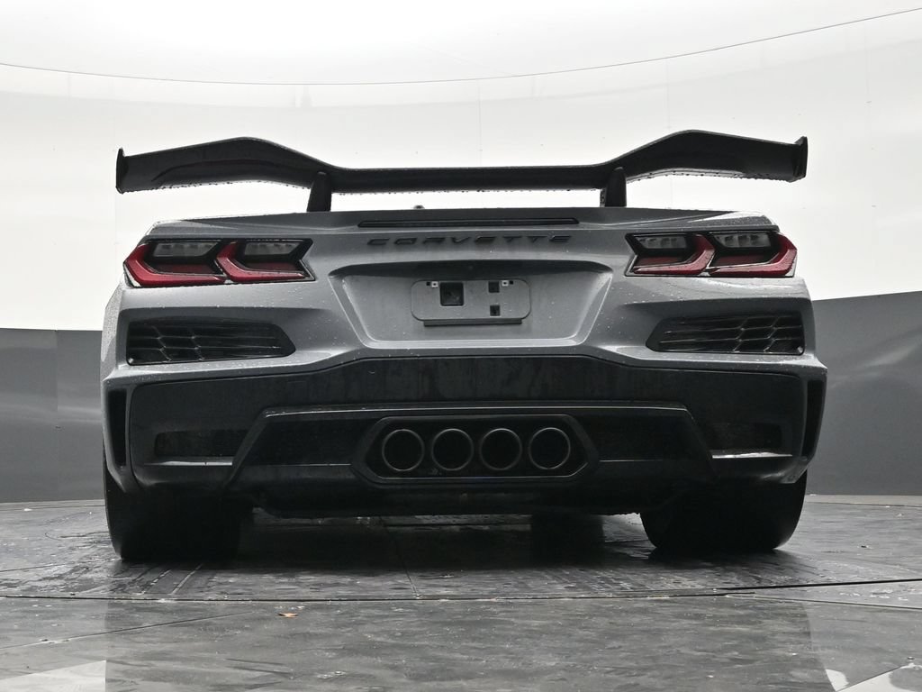 Used 2025 Chevrolet Corvette Z06 w/ Z07 Performance Package RWD image 22