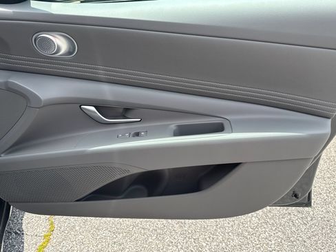 Certified 2025 Hyundai Elantra Sport FWD image 14