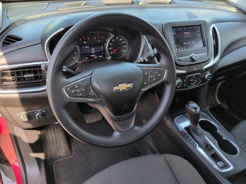 Used 2021 Chevrolet Equinox LT FWD image 16