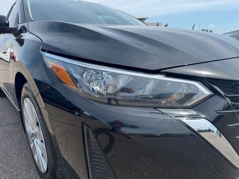 Used 2024 Nissan Sentra S FWD image 30