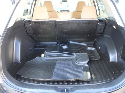 Used 2021 Toyota RAV4 XLE image 12