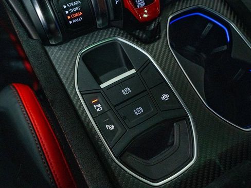 Used 2024 Lamborghini Urus Performante image 58