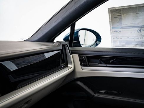 New 2026 Porsche Cayenne Coupe image 35