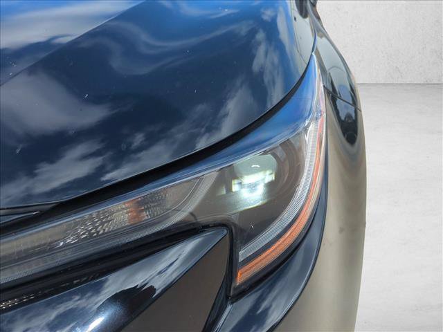 Used 2025 Toyota Corolla LE FWD image 9