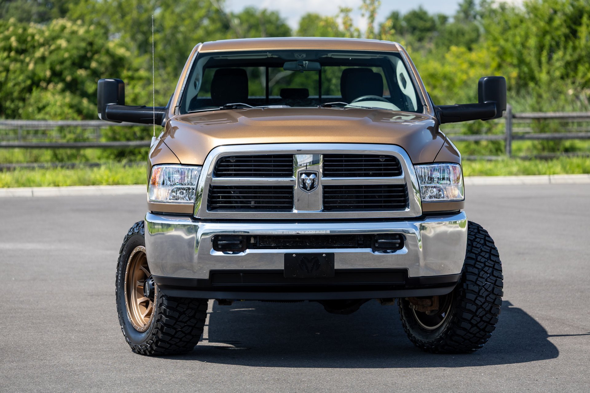 Used 2011 RAM 2500 SLT AWD/4WD image 2