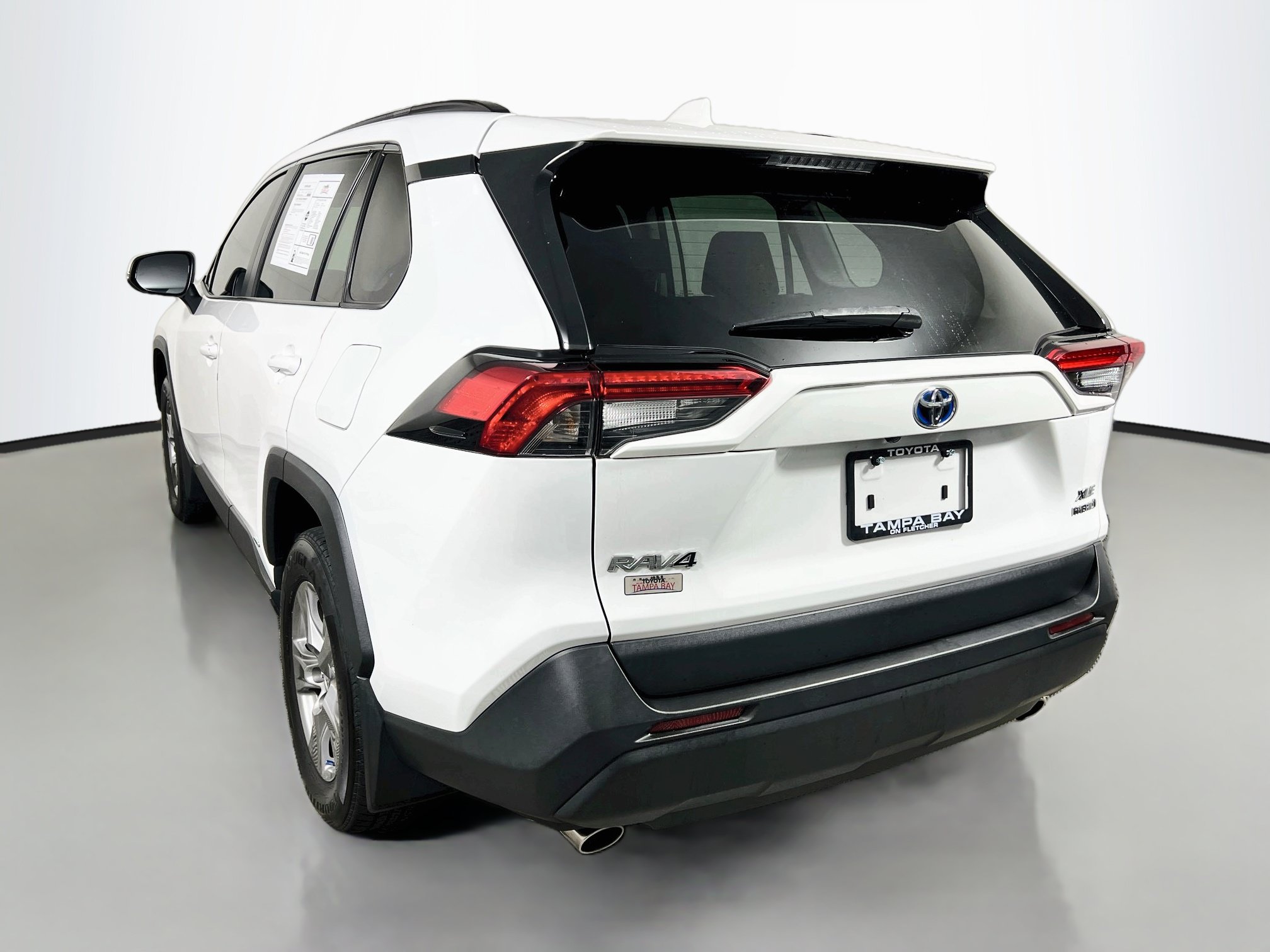 Used 2024 Toyota RAV4 XLE w/ Convenience Package AWD/4WD image 8