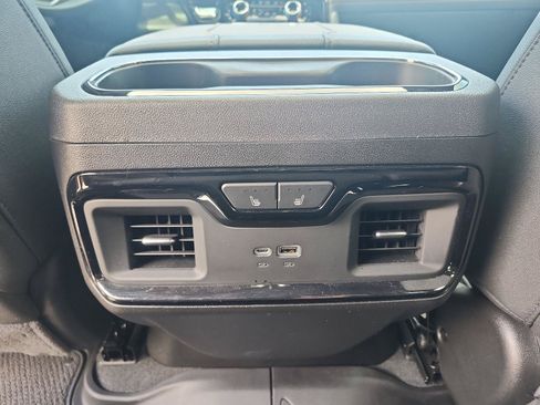 Used 2025 GMC Sierra 2500 AT4 w/ AT4 Premium Plus Package AWD/4WD image 13