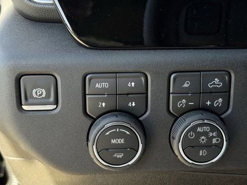 New 2026 Chevrolet Silverado 2500 LT w/ Texas Edition image 18