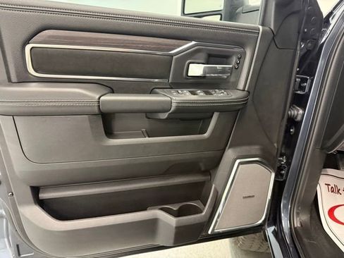 New 2026 RAM 2500 Laramie AWD/4WD image 12