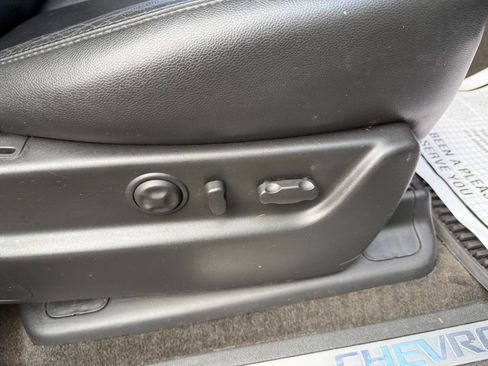 Used 2013 Chevrolet Suburban LTZ image 44