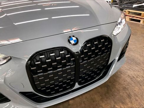 Used 2024 BMW M440i Convertible w/ Premium Package RWD image 32