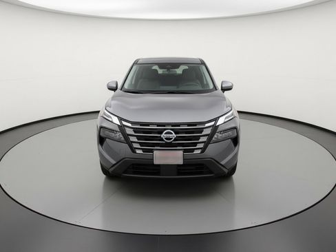 Used 2025 Nissan Rogue SV FWD image 2