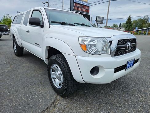 Used 2011 Toyota Tacoma 4x4 Access Cab w/ SR5 Pkg #2 image 6