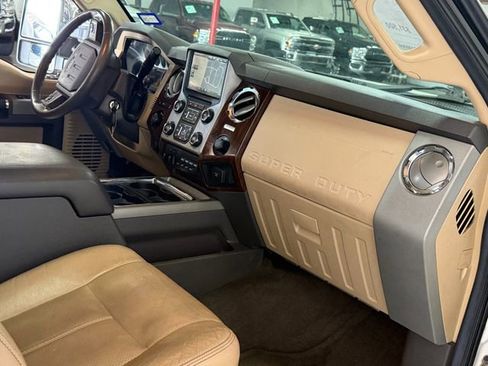 Used 2013 Ford F250 Lariat w/ Lariat Ultimate Pkg image 17
