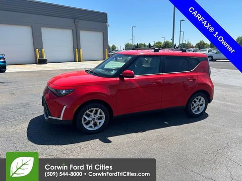 Used 2024 Kia Soul LX w/ Option Group 015 FWD image 9