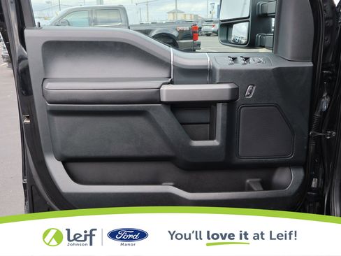 Used 2019 Ford F150 XLT w/ Equipment Group 302A Luxury image 11