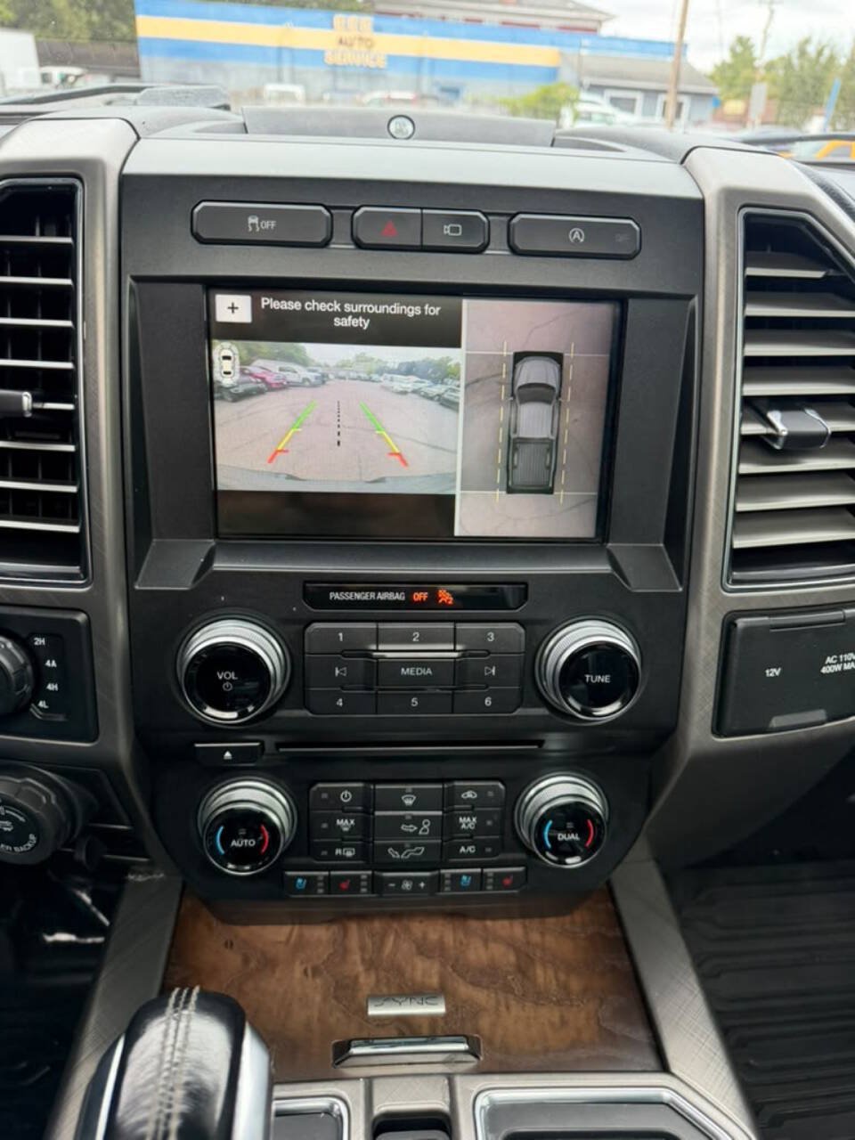 Used 2018 Ford F150 Limited AWD/4WD image 23