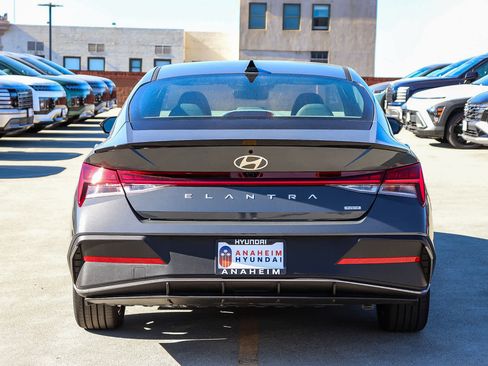 New 2026 Hyundai Elantra Sport FWD image 7