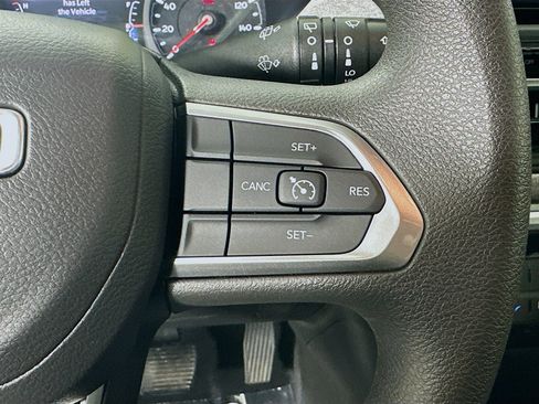 Certified 2025 Jeep Compass Sport image 13