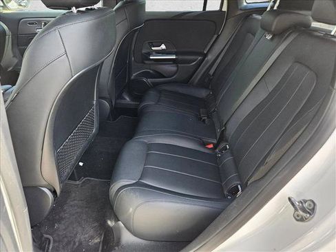 Used 2022 Mercedes-Benz GLA 250 4MATIC image 13