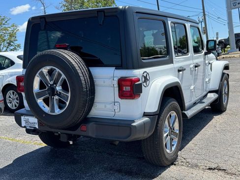 Used 2018 Jeep Wrangler Unlimited Sahara w/ Dual Top Group AWD/4WD image 4