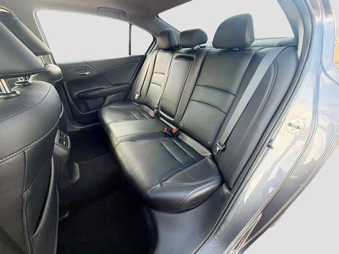 Used 2017 Honda Accord EX-L image 26
