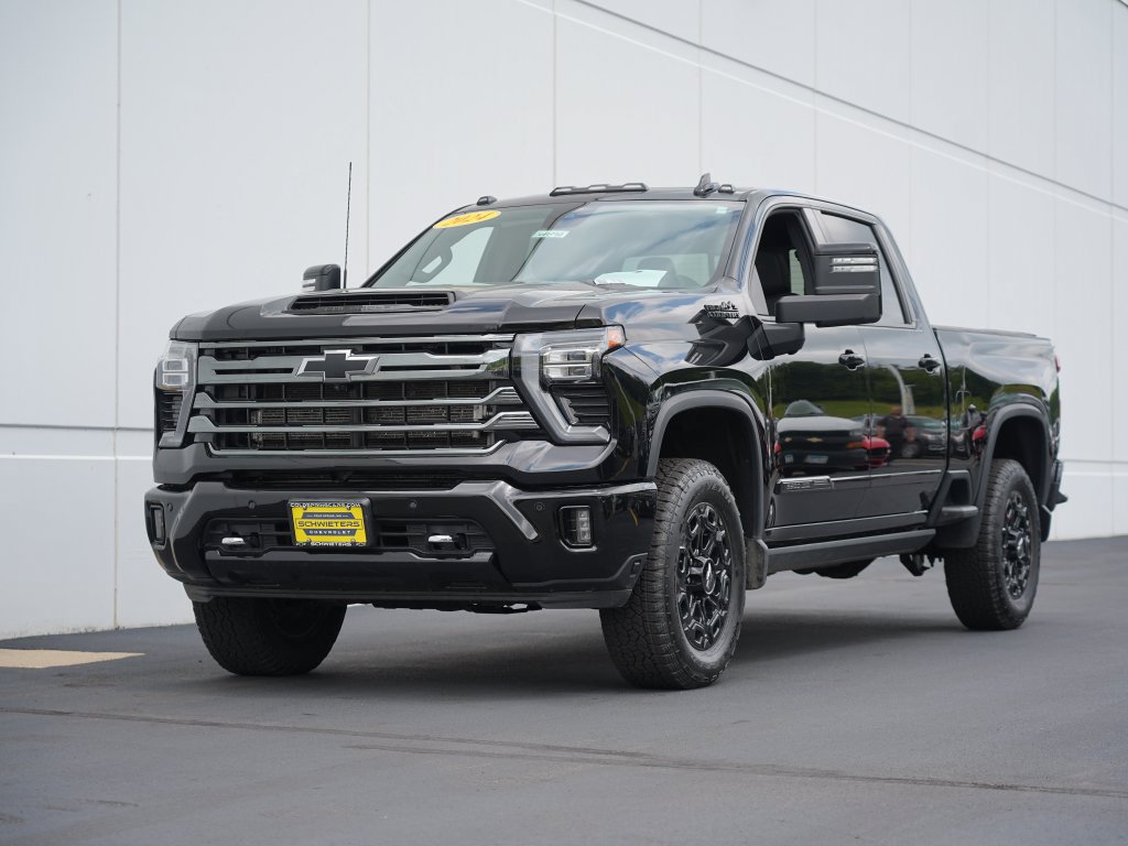 Certified 2024 Chevrolet Silverado 3500 High Country w/ High Country Premium Package AWD/4WD image 7