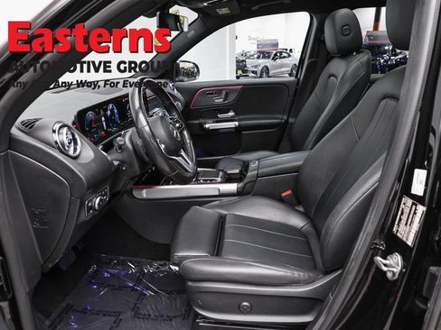 Used 2022 Mercedes-Benz GLB 250 4MATIC w/ Premium Package Lite image 14