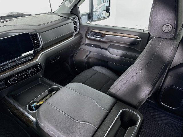 Used 2025 Chevrolet Silverado 2500 LT w/ All Star Edition AWD/4WD image 24