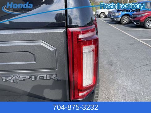 Used 2018 Ford F150 Raptor w/ Equipment Group 801A Mid AWD/4WD image 15