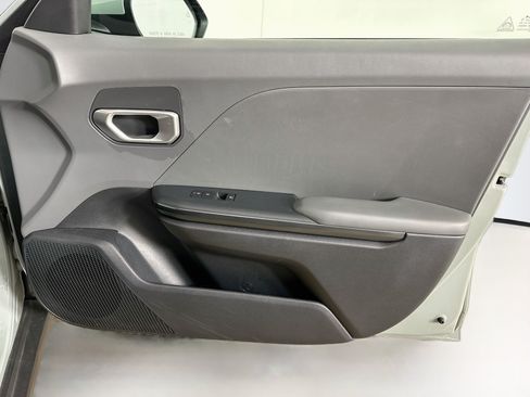 Used 2025 Kia K4 FWD image 30