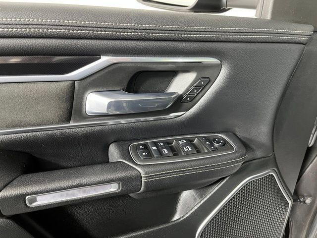 Used 2021 RAM 1500 Laramie w/ Sport Appearance Package AWD/4WD image 13