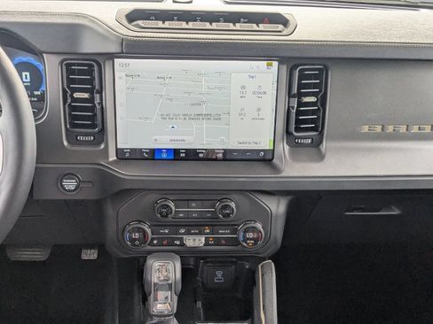 New 2025 Ford Bronco Badlands AWD/4WD image 18