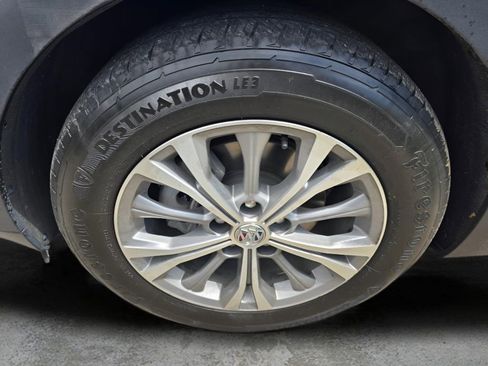 Used 2023 Buick Envision Preferred FWD image 17