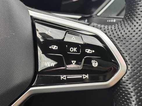 Used 2022 Volkswagen Tiguan SEL R-Line AWD/4WD image 26